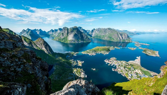 NOR LOF Lofoten visitnorway web 750b6e57481d416cde86988b4c551fd1