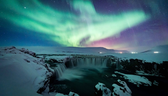 ISLAND Nordlichter und heisse Quellen 1