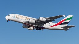 Emirates Airbus A380 861 A6 EER MUC 2015 041 1